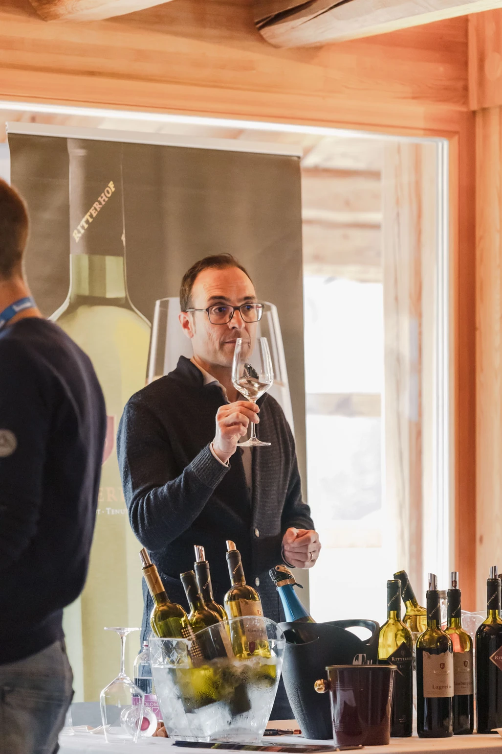 87220b_3039fe2923114bdd8c7f414183f4b6b6~mv2