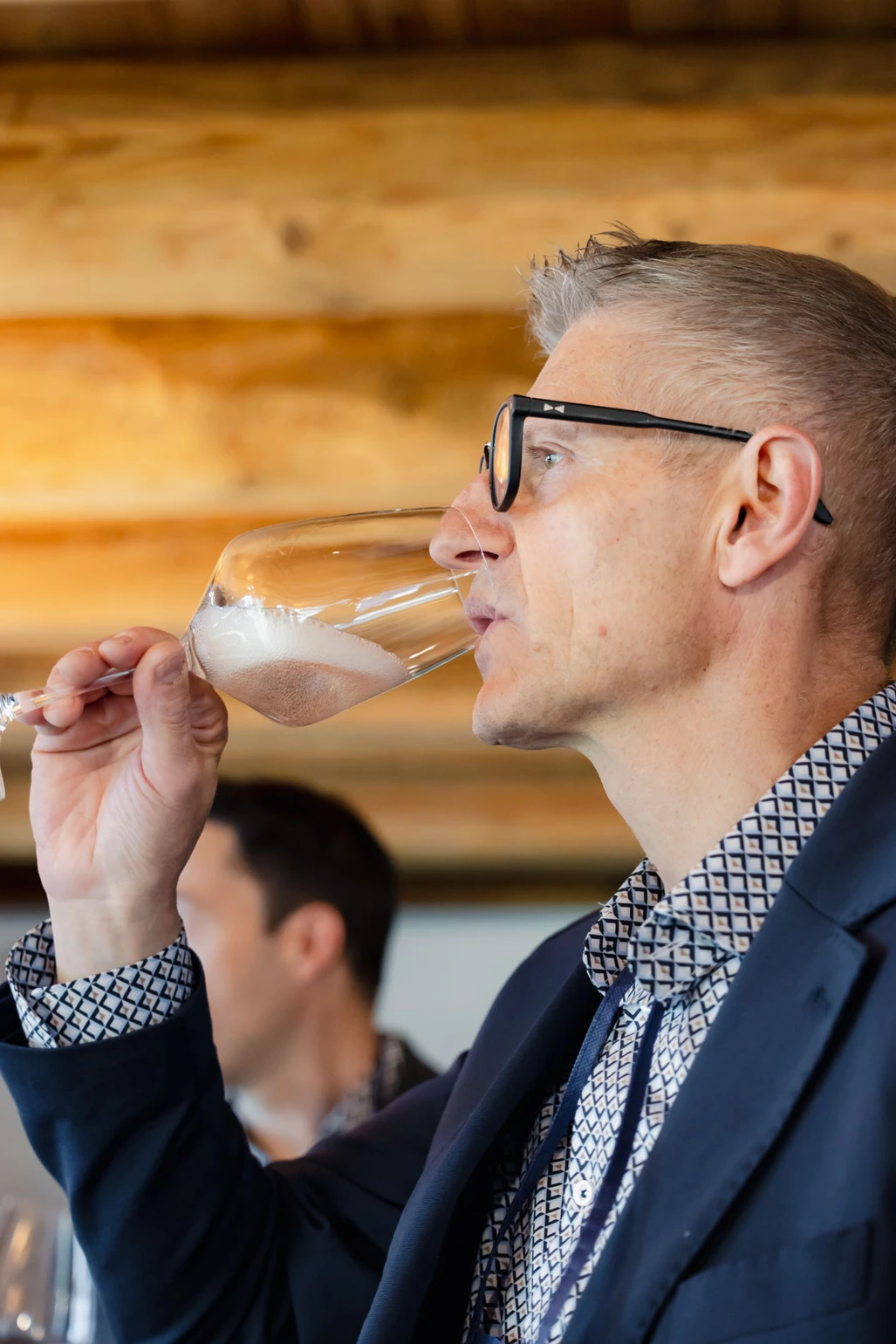 87220b_64aacd0f854047018a325cce97acf761~mv2