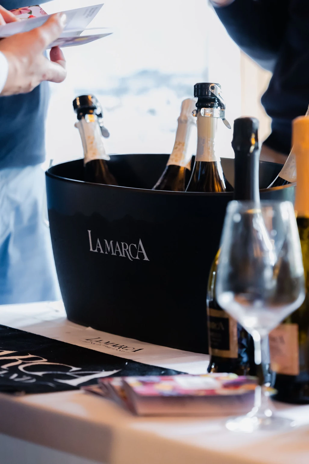 87220b_d3e698c13dd5431c8de393ab772adcb7~mv2