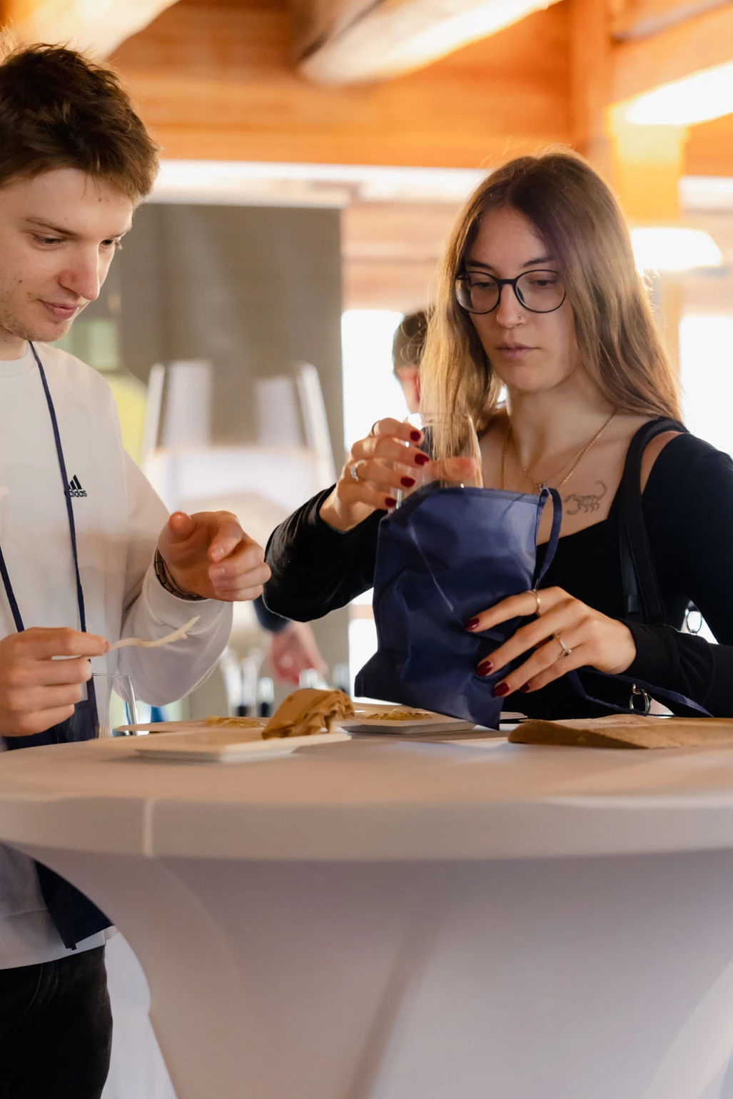 87220b_f2bb732799334f118c813605c6c94184~mv2